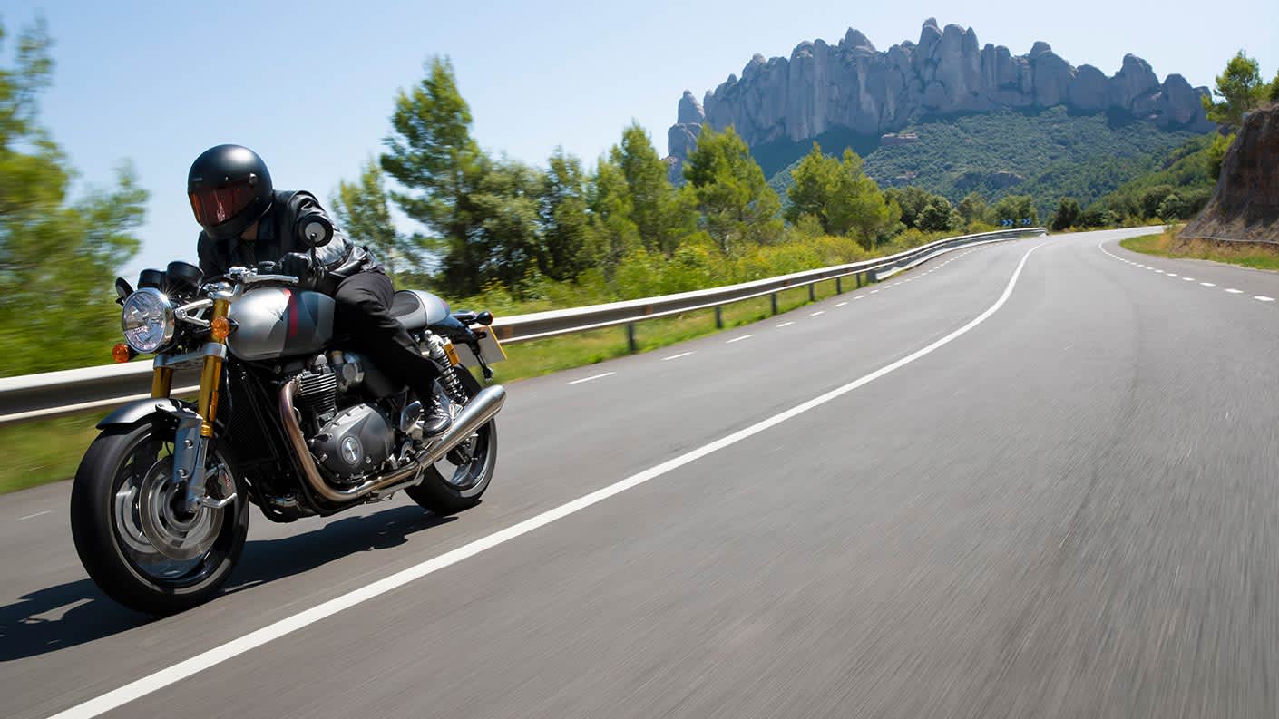Triumph thruxton 1200 r horsepower cheap